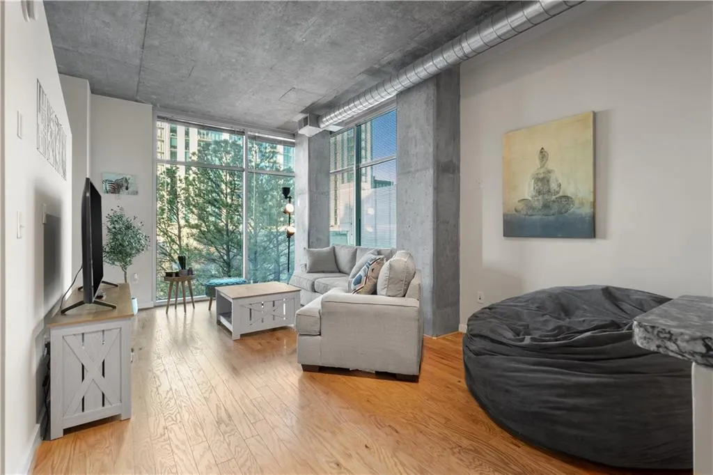 250 Pharr Road Ne Unit 607, Atlanta, Georgia 30305, 1 Bedroom Bedrooms, ,1 BathroomBathrooms,Residential,For Sale,250 Pharr Road Ne Unit 607,7513322