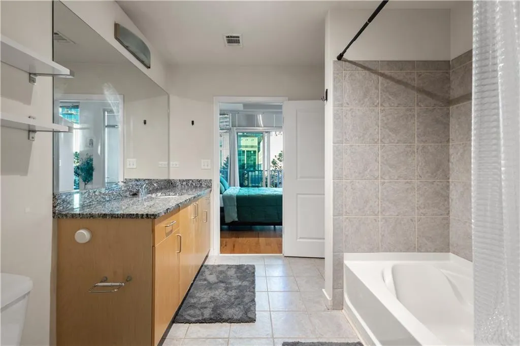 250 Pharr Road Ne Unit 607, Atlanta, Georgia 30305, 1 Bedroom Bedrooms, ,1 BathroomBathrooms,Residential,For Sale,250 Pharr Road Ne Unit 607,7513322