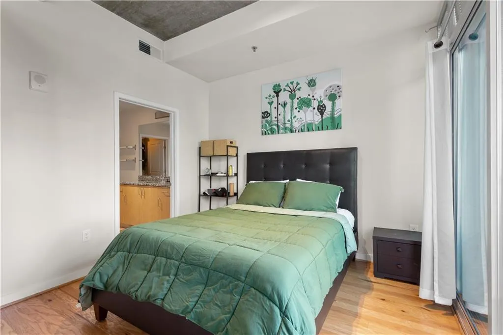 250 Pharr Road Ne Unit 607, Atlanta, Georgia 30305, 1 Bedroom Bedrooms, ,1 BathroomBathrooms,Residential,For Sale,250 Pharr Road Ne Unit 607,7513322
