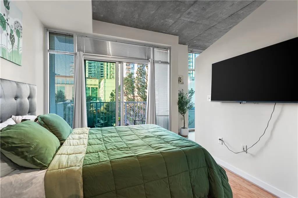 250 Pharr Road Ne Unit 607, Atlanta, Georgia 30305, 1 Bedroom Bedrooms, ,1 BathroomBathrooms,Residential,For Sale,250 Pharr Road Ne Unit 607,7513322