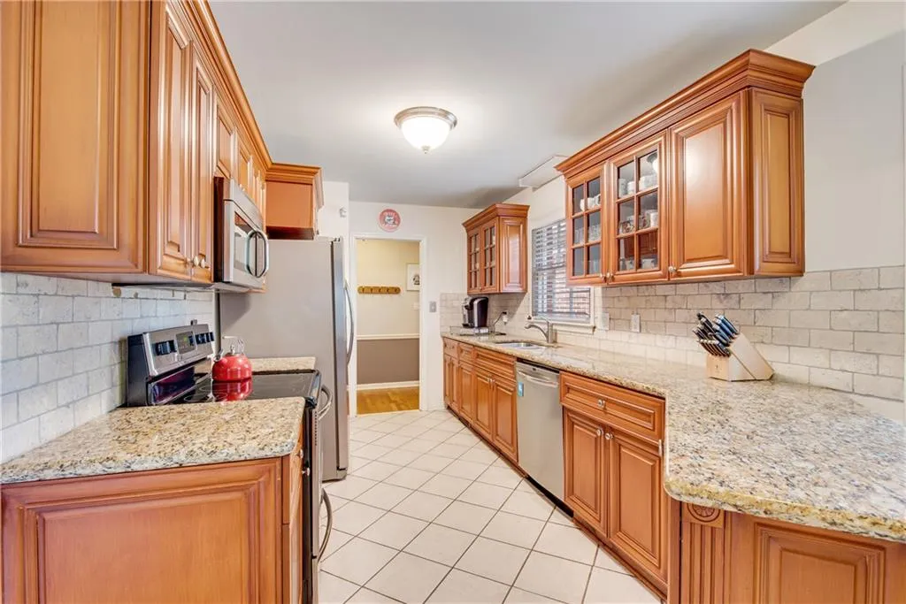 535 Wyncourtney Drive, Atlanta, Georgia 30328, 5 Bedrooms Bedrooms, ,2 BathroomsBathrooms,Residential,Sold,535 Wyncourtney Drive,6781886