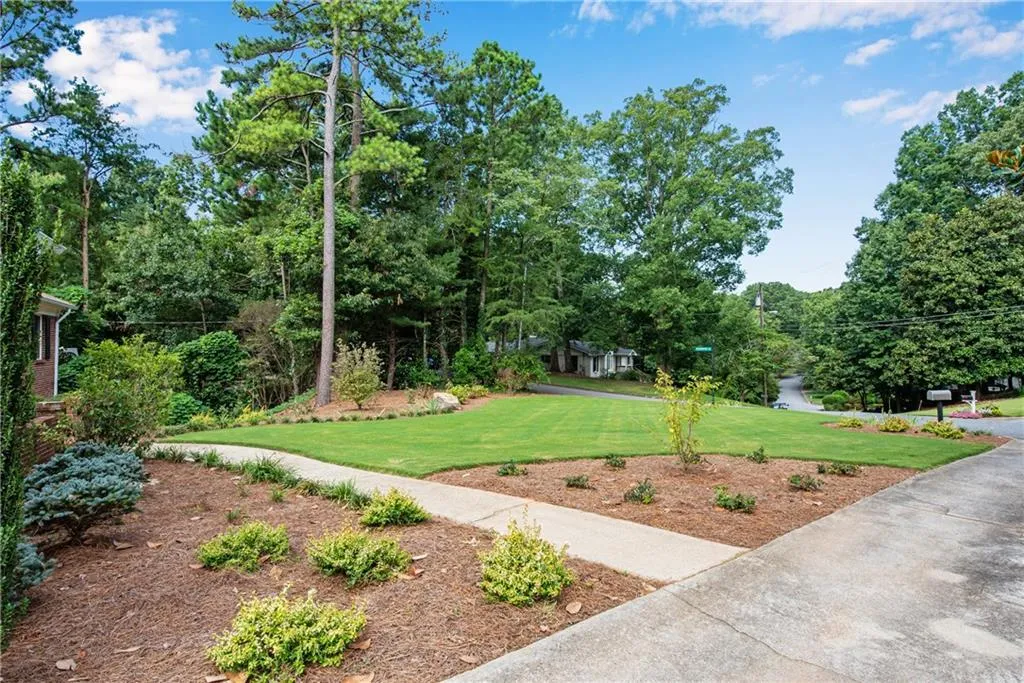 535 Wyncourtney Drive, Atlanta, Georgia 30328, 5 Bedrooms Bedrooms, ,2 BathroomsBathrooms,Residential,Sold,535 Wyncourtney Drive,6781886