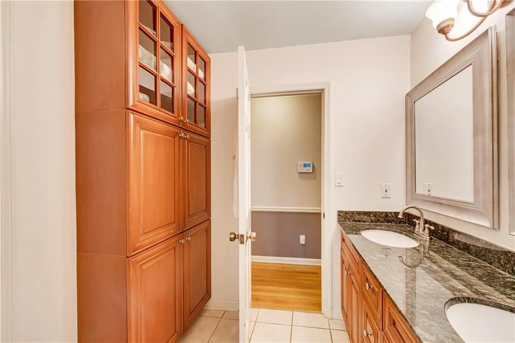 535 Wyncourtney Drive, Atlanta, Georgia 30328, 5 Bedrooms Bedrooms, ,2 BathroomsBathrooms,Residential,Sold,535 Wyncourtney Drive,6781886