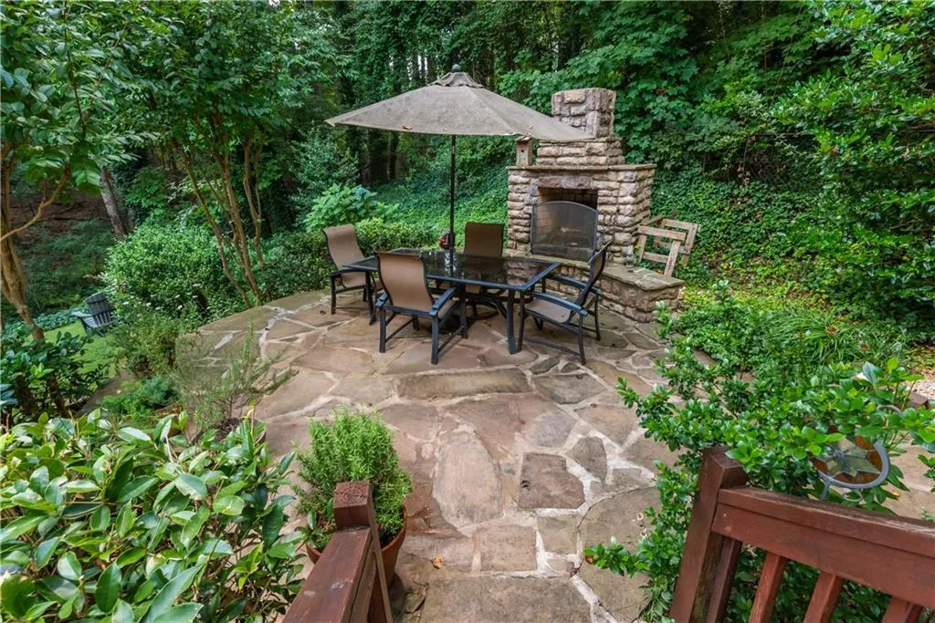1545 Bakers Glen Drive, Atlanta, Georgia 30350, 4 Bedrooms Bedrooms, ,3 BathroomsBathrooms,Residential,Sold,1545 Bakers Glen Drive,6765555