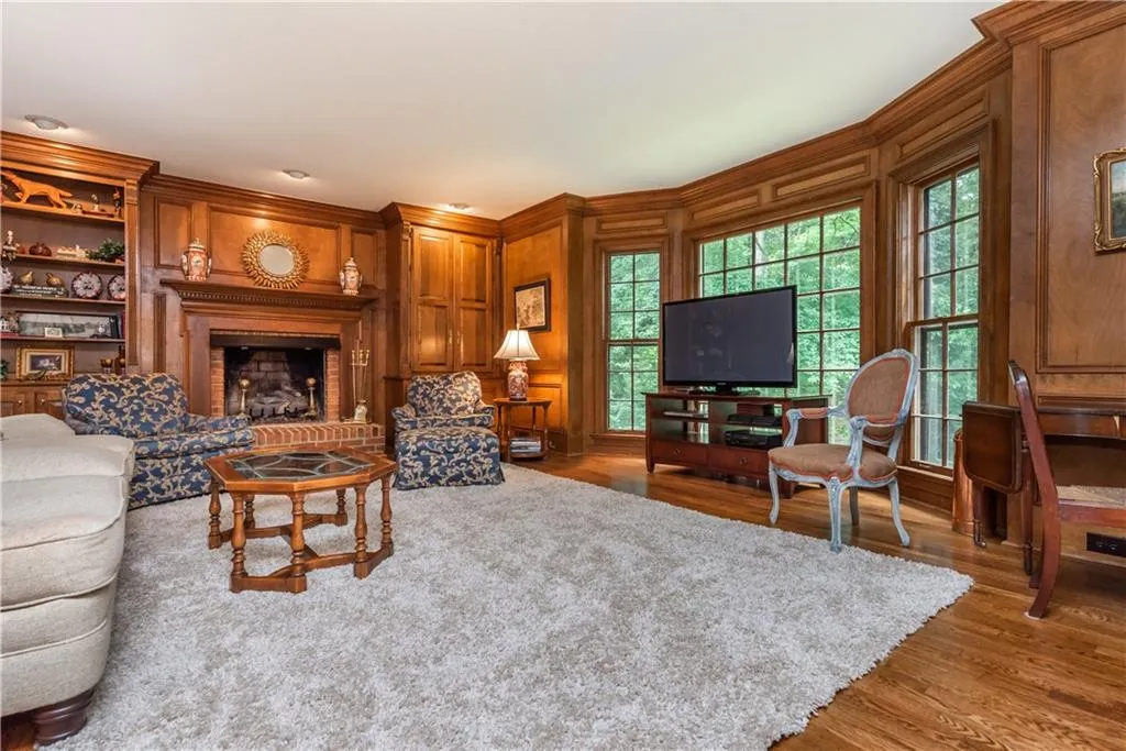 1545 Bakers Glen Drive, Atlanta, Georgia 30350, 4 Bedrooms Bedrooms, ,3 BathroomsBathrooms,Residential,Sold,1545 Bakers Glen Drive,6765555
