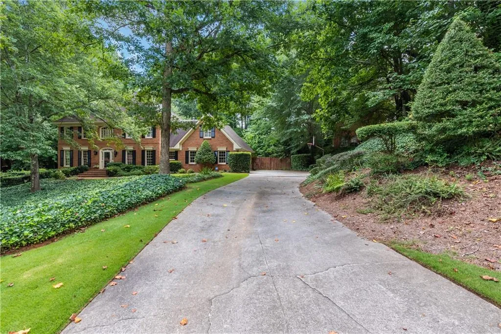 1545 Bakers Glen Drive, Atlanta, Georgia 30350, 4 Bedrooms Bedrooms, ,3 BathroomsBathrooms,Residential,Sold,1545 Bakers Glen Drive,6765555