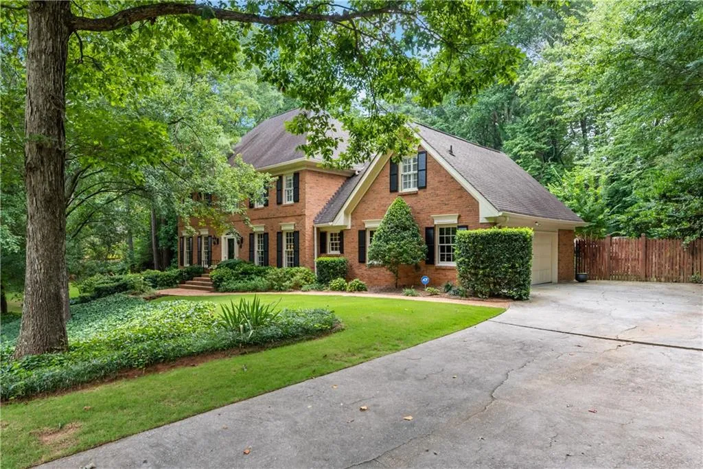 1545 Bakers Glen Drive, Atlanta, Georgia 30350, 4 Bedrooms Bedrooms, ,3 BathroomsBathrooms,Residential,Sold,1545 Bakers Glen Drive,6765555