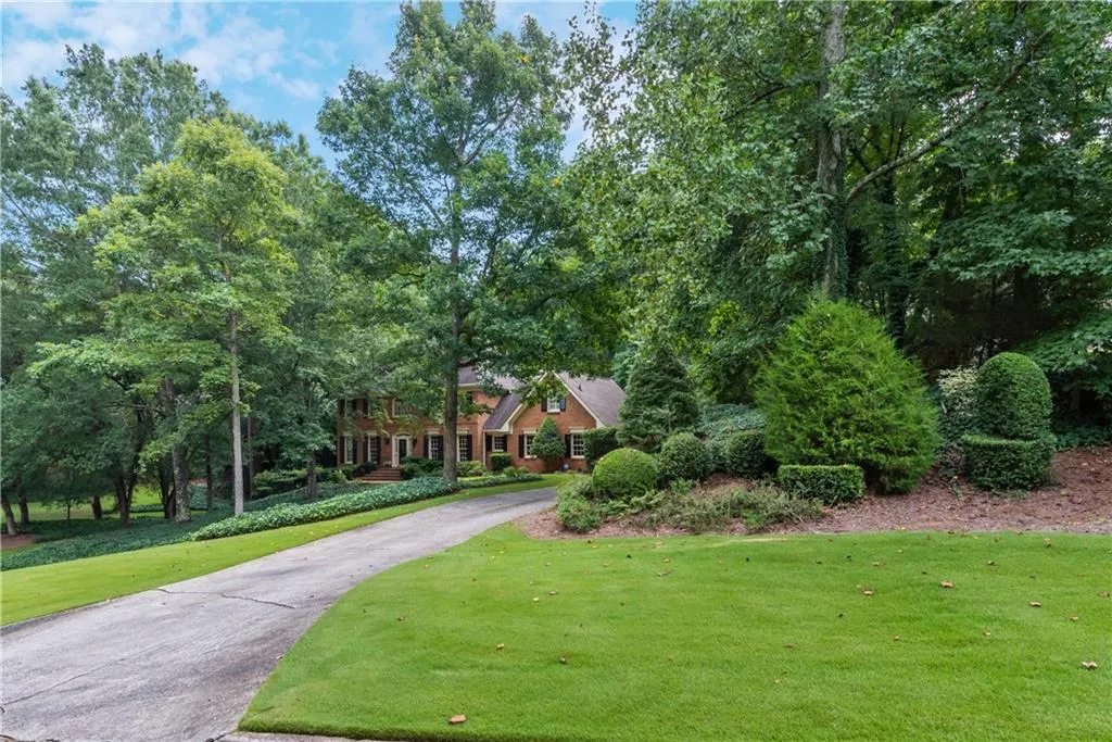 1545 Bakers Glen Drive, Atlanta, Georgia 30350, 4 Bedrooms Bedrooms, ,3 BathroomsBathrooms,Residential,Sold,1545 Bakers Glen Drive,6765555
