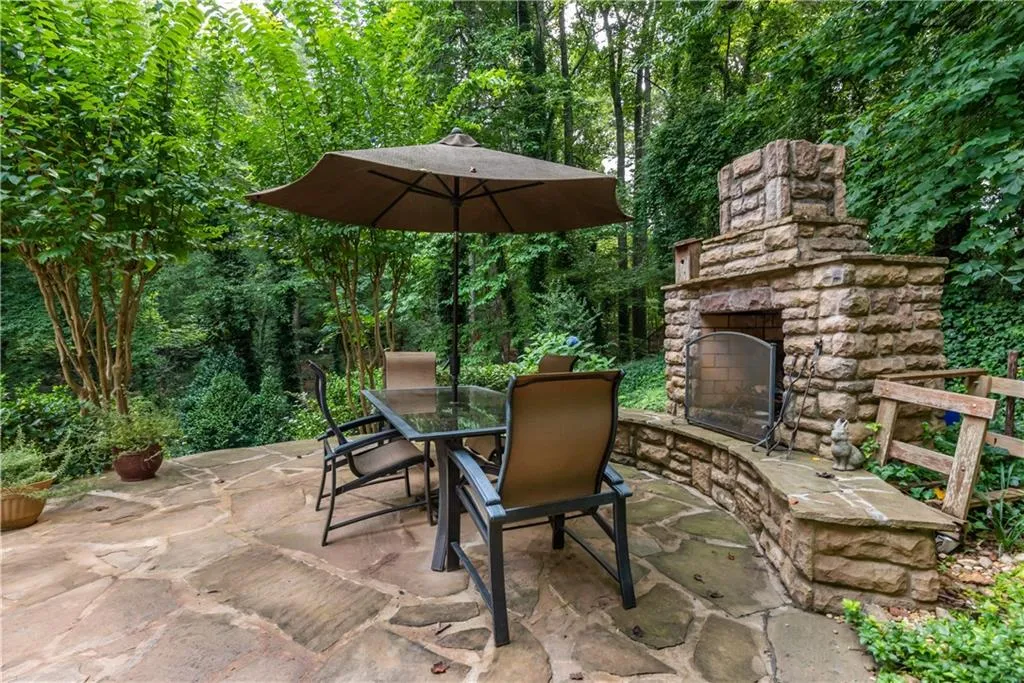 1545 Bakers Glen Drive, Atlanta, Georgia 30350, 4 Bedrooms Bedrooms, ,3 BathroomsBathrooms,Residential,Sold,1545 Bakers Glen Drive,6765555