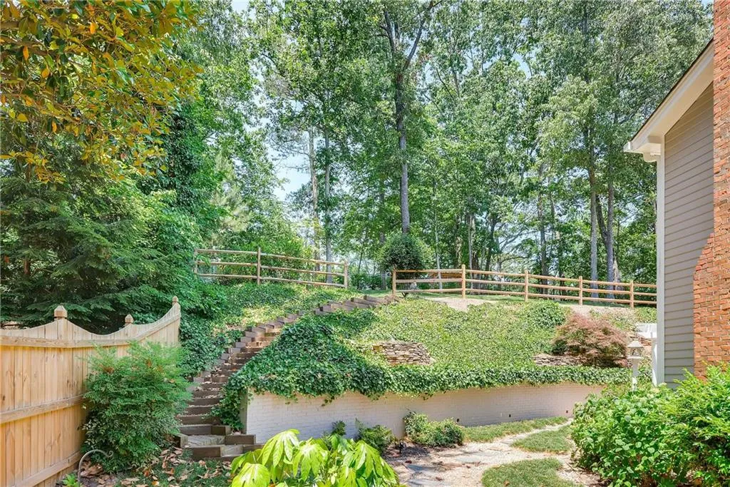 6820 Wright Road, Sandy Springs, Georgia 30328, 4 Bedrooms Bedrooms, ,2 BathroomsBathrooms,Residential,Sold,6820 Wright Road,5854260