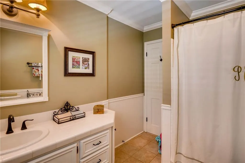 6820 Wright Road, Sandy Springs, Georgia 30328, 4 Bedrooms Bedrooms, ,2 BathroomsBathrooms,Residential,Sold,6820 Wright Road,5854260