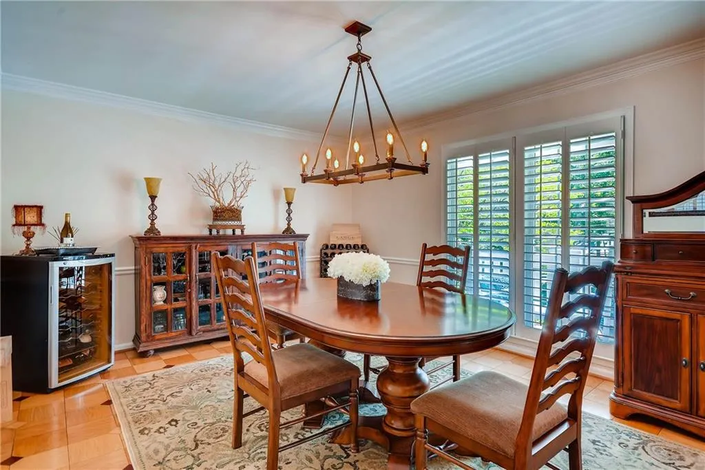 6820 Wright Road, Sandy Springs, Georgia 30328, 4 Bedrooms Bedrooms, ,2 BathroomsBathrooms,Residential,Sold,6820 Wright Road,5854260