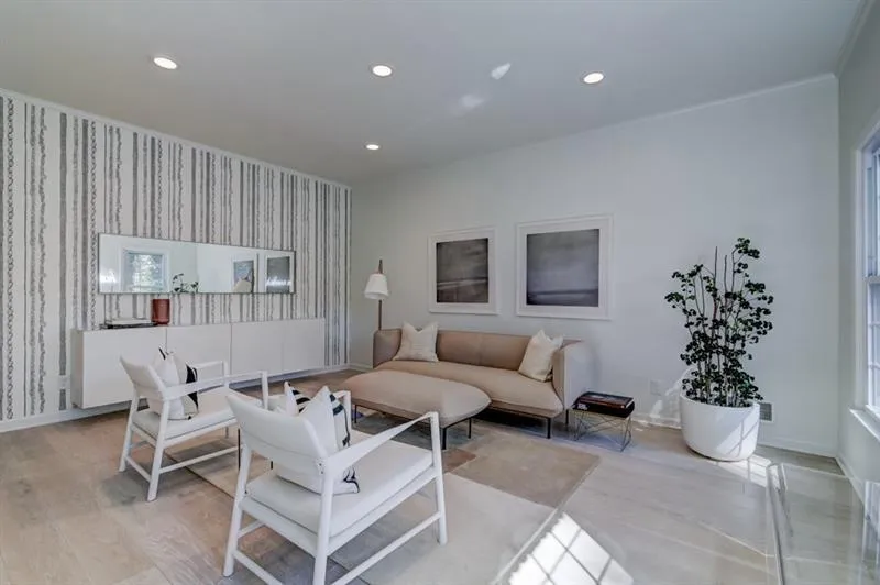 6400 Blackwater Trail, Atlanta, Georgia 30328, 5 Bedrooms Bedrooms, ,3 BathroomsBathrooms,Residential,Sold,6400 Blackwater Trail,6016061