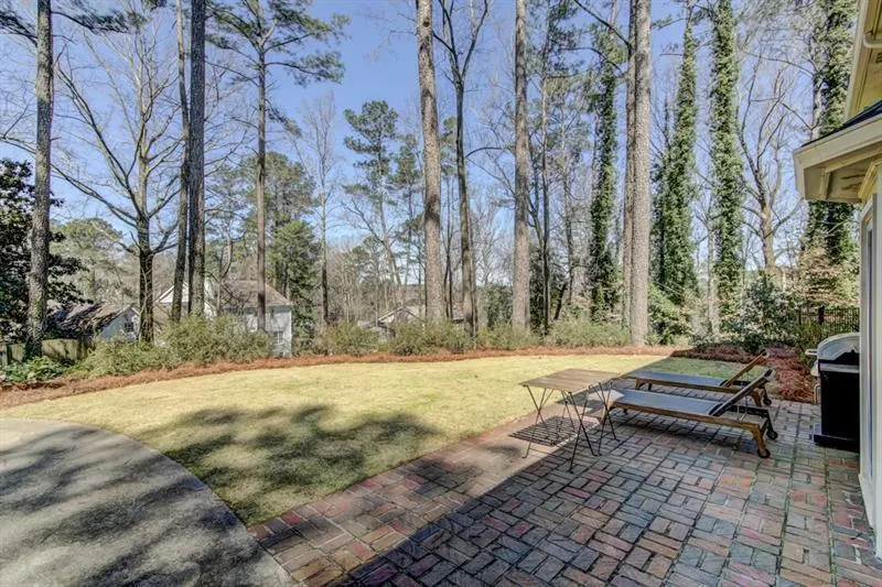 6400 Blackwater Trail, Atlanta, Georgia 30328, 5 Bedrooms Bedrooms, ,3 BathroomsBathrooms,Residential,Sold,6400 Blackwater Trail,6016061