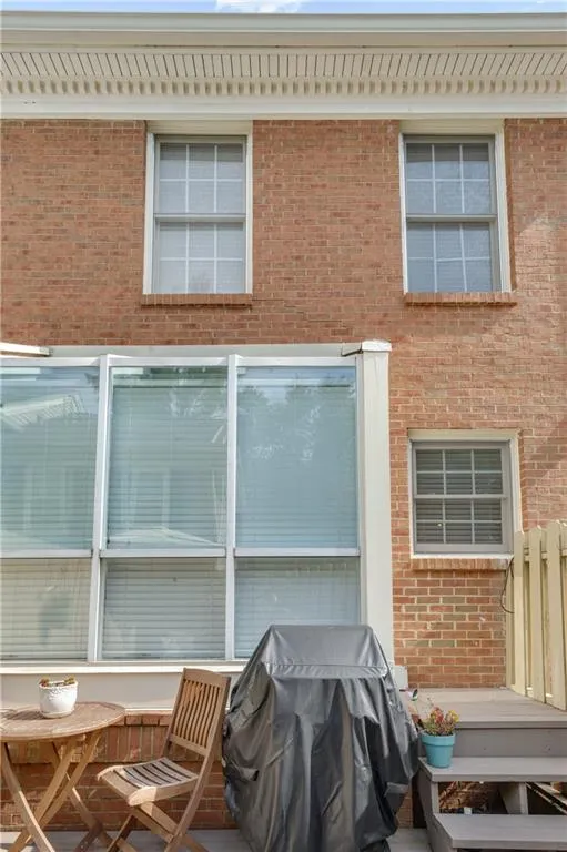 35 Mount Vernon Circle, Sandy Springs, Georgia 30338, 2 Bedrooms Bedrooms, ,2 BathroomsBathrooms,Residential,Sold,35 Mount Vernon Circle,6792924