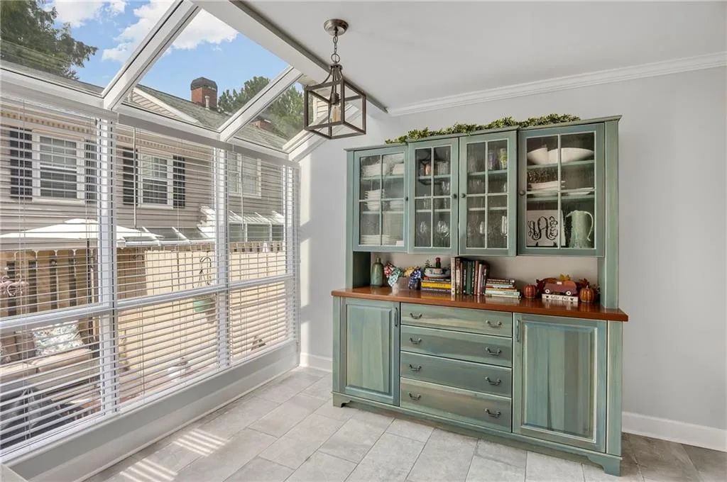 35 Mount Vernon Circle, Sandy Springs, Georgia 30338, 2 Bedrooms Bedrooms, ,2 BathroomsBathrooms,Residential,Sold,35 Mount Vernon Circle,6792924