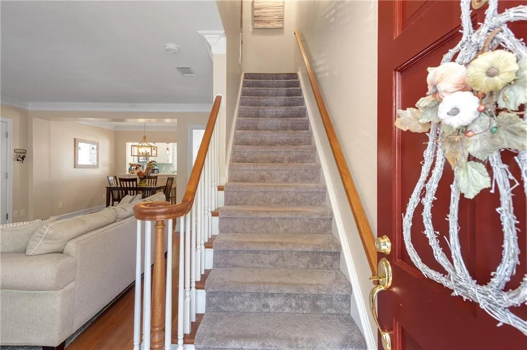 35 Mount Vernon Circle, Sandy Springs, Georgia 30338, 2 Bedrooms Bedrooms, ,2 BathroomsBathrooms,Residential,Sold,35 Mount Vernon Circle,6792924