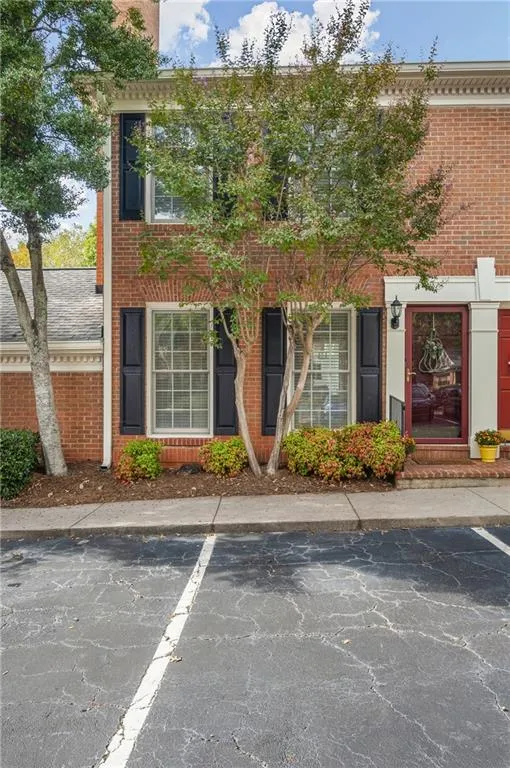 35 Mount Vernon Circle, Sandy Springs, Georgia 30338, 2 Bedrooms Bedrooms, ,2 BathroomsBathrooms,Residential,Sold,35 Mount Vernon Circle,6792924