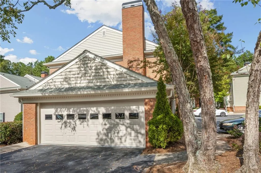 35 Mount Vernon Circle, Sandy Springs, Georgia 30338, 2 Bedrooms Bedrooms, ,2 BathroomsBathrooms,Residential,Sold,35 Mount Vernon Circle,6792924