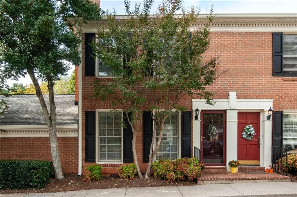 35 Mount Vernon Circle, Sandy Springs, Georgia 30338, 2 Bedrooms Bedrooms, ,2 BathroomsBathrooms,Residential,Sold,35 Mount Vernon Circle,6792924