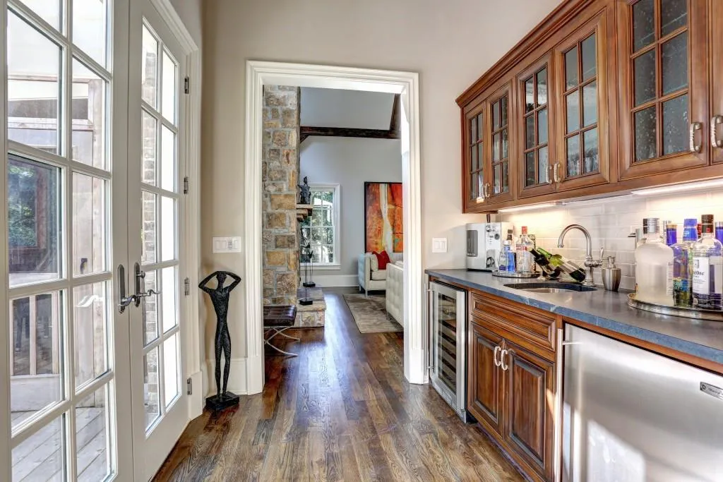 5575 Mount Vernon Parkway, Sandy Springs, Georgia 30327, 7 Bedrooms Bedrooms, ,7 BathroomsBathrooms,Residential,Sold,5575 Mount Vernon Parkway,5849344