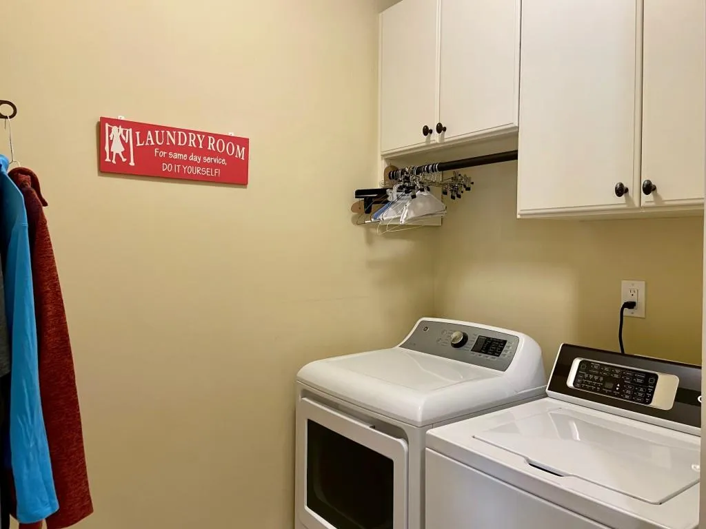 201 Riversgate Drive Unit 37, Atlanta, Georgia 30339, 4 Bedrooms Bedrooms, ,4 BathroomsBathrooms,Residential,Sold,201 Riversgate Drive Unit 37,6971888 201 Riversgate Drive Unit 37, Atlanta, Georgia 30339, 4 Bedrooms Bedrooms, ,4 BathroomsBathrooms,Residential,Sold,201 Riversgate Drive Unit 37,6971888