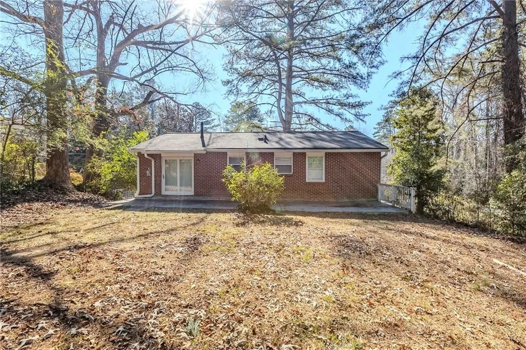 2839 Allegro Drive Nw, Atlanta, Georgia 30318, 5 Bedrooms Bedrooms, ,2 BathroomsBathrooms,Residential,For Sale,2839 Allegro Drive Nw,7507106