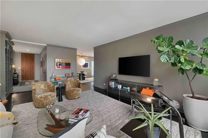 2575 Peachtree Road Ne Unit 4h, Atlanta, Georgia 30305