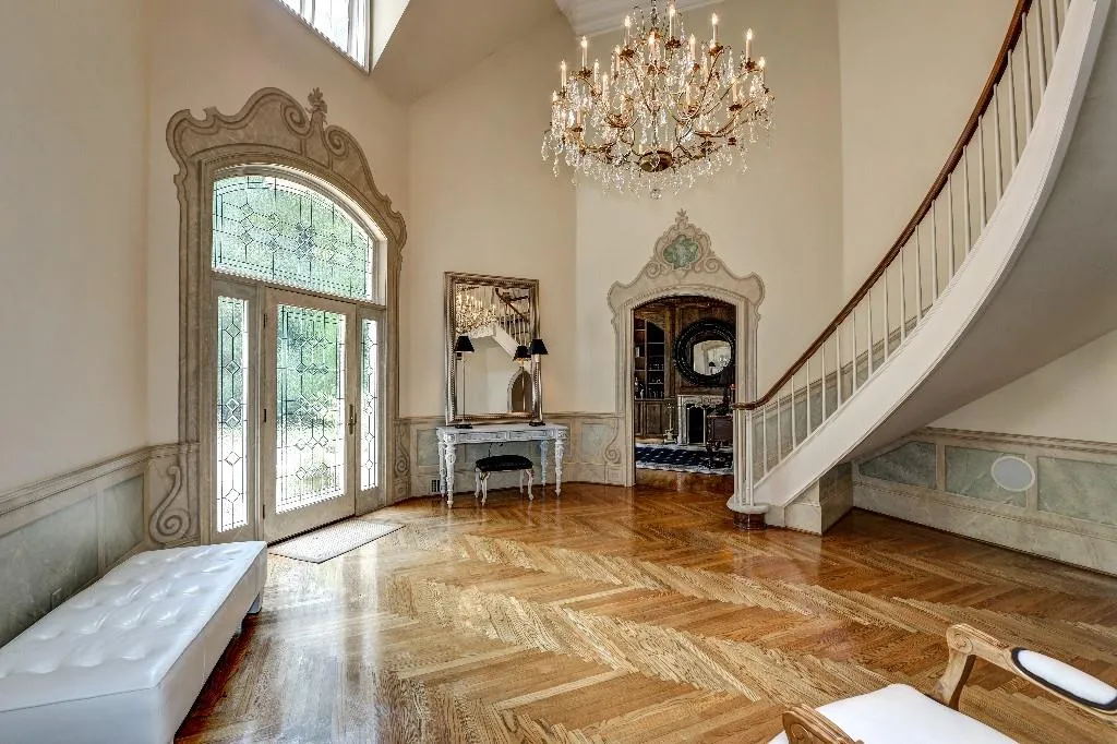 5040 Northside Drive, Sandy Springs, Georgia 30327, 7 Bedrooms Bedrooms, ,7 BathroomsBathrooms,Residential,Sold,5040 Northside Drive,5722266