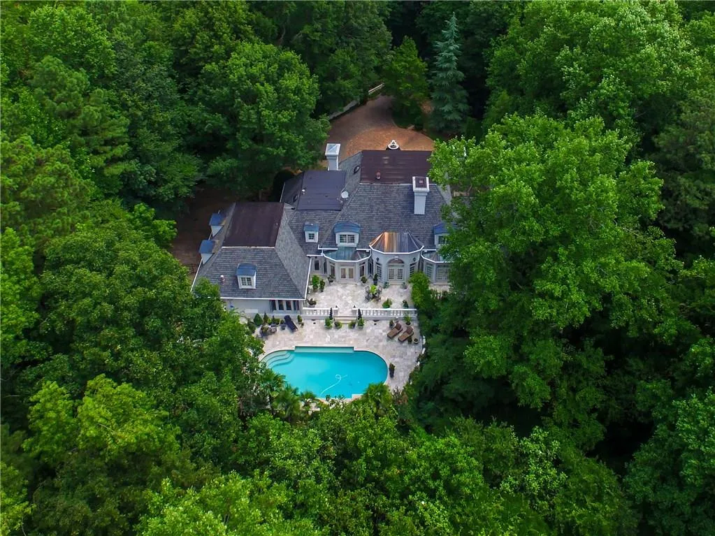 5040 Northside Drive, Sandy Springs, Georgia 30327, 7 Bedrooms Bedrooms, ,7 BathroomsBathrooms,Residential,Sold,5040 Northside Drive,5722266