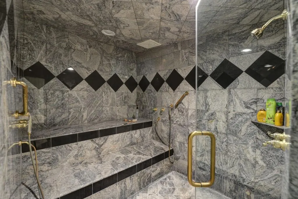 5040 Northside Drive, Sandy Springs, Georgia 30327, 7 Bedrooms Bedrooms, ,7 BathroomsBathrooms,Residential,Sold,5040 Northside Drive,5722266