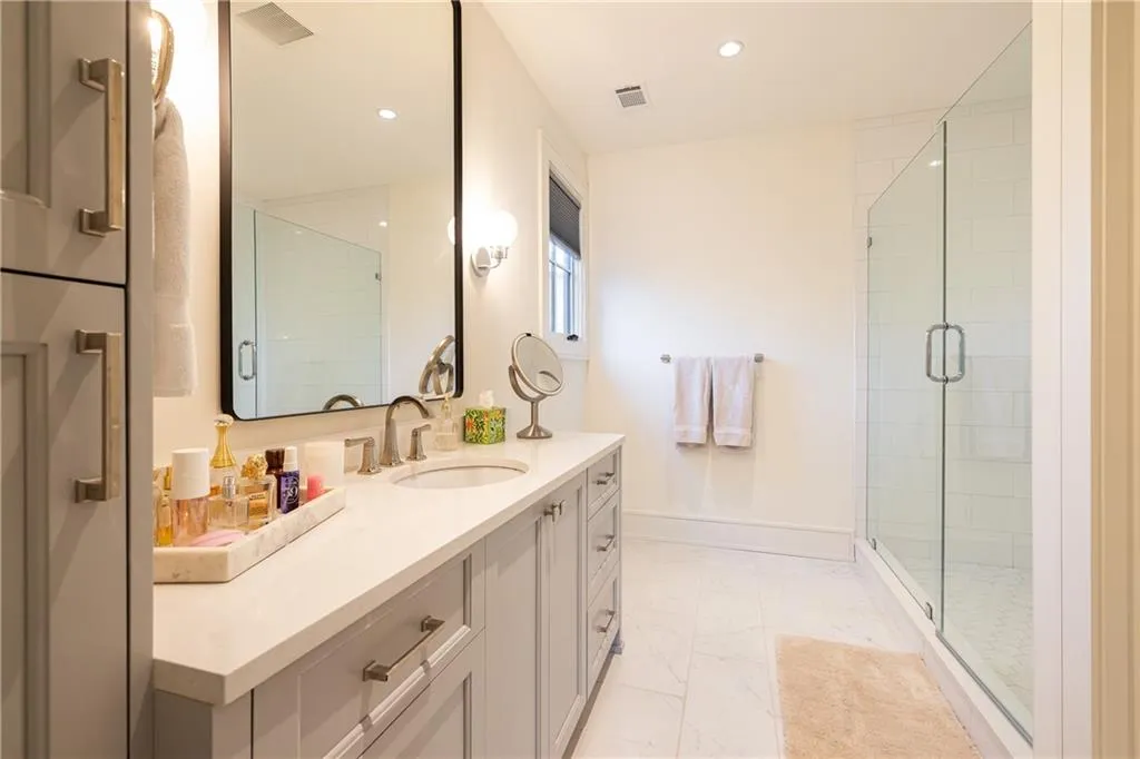 Second story bathroom 1