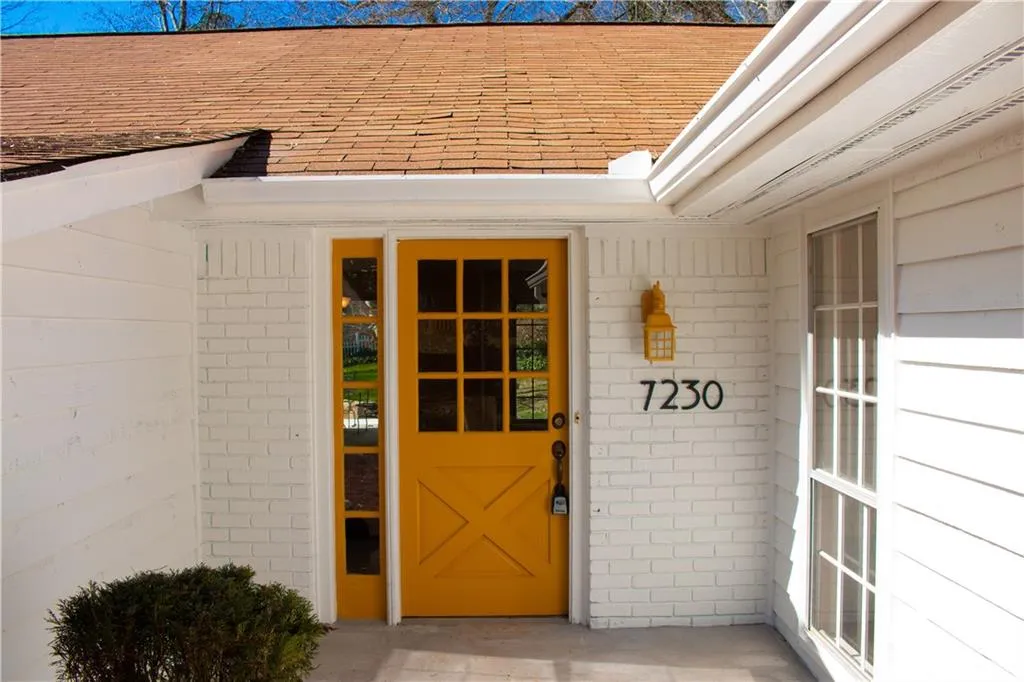 7230 Northgreen Drive, Sandy Springs, Georgia 30328, 4 Bedrooms Bedrooms, ,2 BathroomsBathrooms,Residential,Sold,7230 Northgreen Drive,6519553