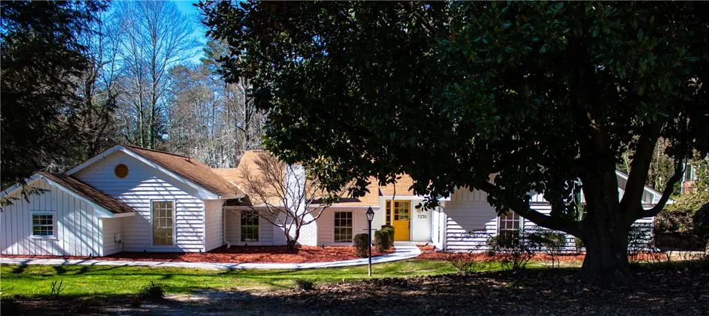 7230 Northgreen Drive, Sandy Springs, Georgia 30328, 4 Bedrooms Bedrooms, ,2 BathroomsBathrooms,Residential,Sold,7230 Northgreen Drive,6519553