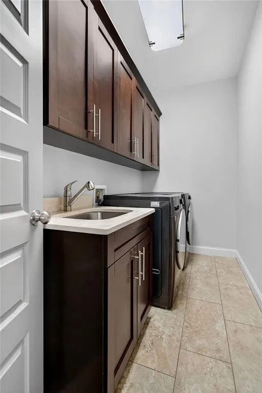 2603 Apple Valley Road Ne, Atlanta, Georgia 30319, 4 Bedrooms Bedrooms, ,3 BathroomsBathrooms,Residential,For Sale,2603 Apple Valley Road Ne,7626622