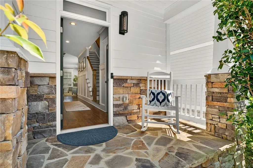 2603 Apple Valley Road Ne, Atlanta, Georgia 30319, 4 Bedrooms Bedrooms, ,3 BathroomsBathrooms,Residential,For Sale,2603 Apple Valley Road Ne,7626622