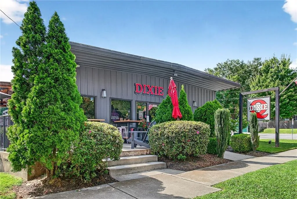 2603 Apple Valley Road Ne, Atlanta, Georgia 30319, 4 Bedrooms Bedrooms, ,3 BathroomsBathrooms,Residential,For Sale,2603 Apple Valley Road Ne,7626622