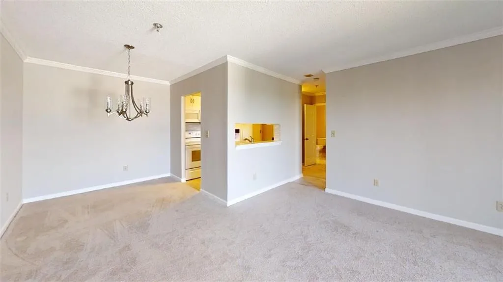 300 Johnson Ferry Road Ne Unit A1010, Atlanta, Georgia 30328, 1 Bedroom Bedrooms, ,1 BathroomBathrooms,Residential,Sold,300 Johnson Ferry Road Ne Unit A1010,6733756