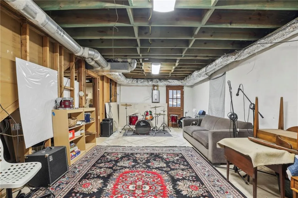 1125 Winding Creek Trail, Sandy Springs, Georgia 30328, 4 Bedrooms Bedrooms, ,3 BathroomsBathrooms,Residential,Sold,1125 Winding Creek Trail,7157886