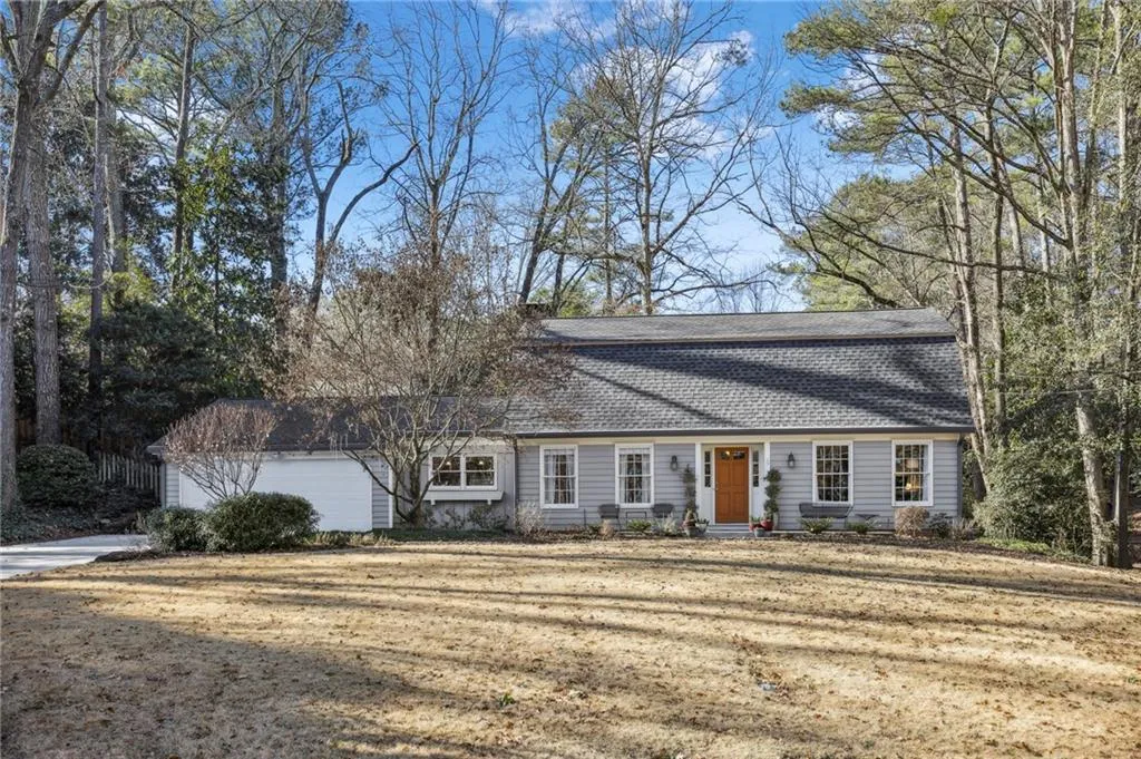 1125 Winding Creek Trail, Sandy Springs, Georgia 30328, 4 Bedrooms Bedrooms, ,3 BathroomsBathrooms,Residential,Sold,1125 Winding Creek Trail,7157886