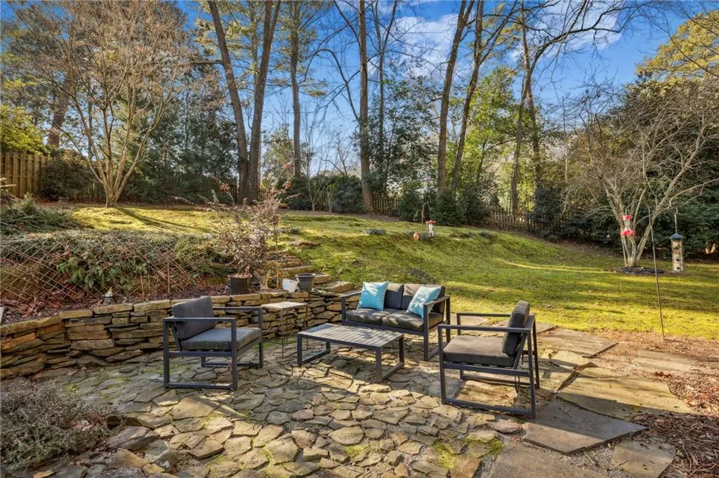 1125 Winding Creek Trail, Sandy Springs, Georgia 30328, 4 Bedrooms Bedrooms, ,3 BathroomsBathrooms,Residential,Sold,1125 Winding Creek Trail,7157886