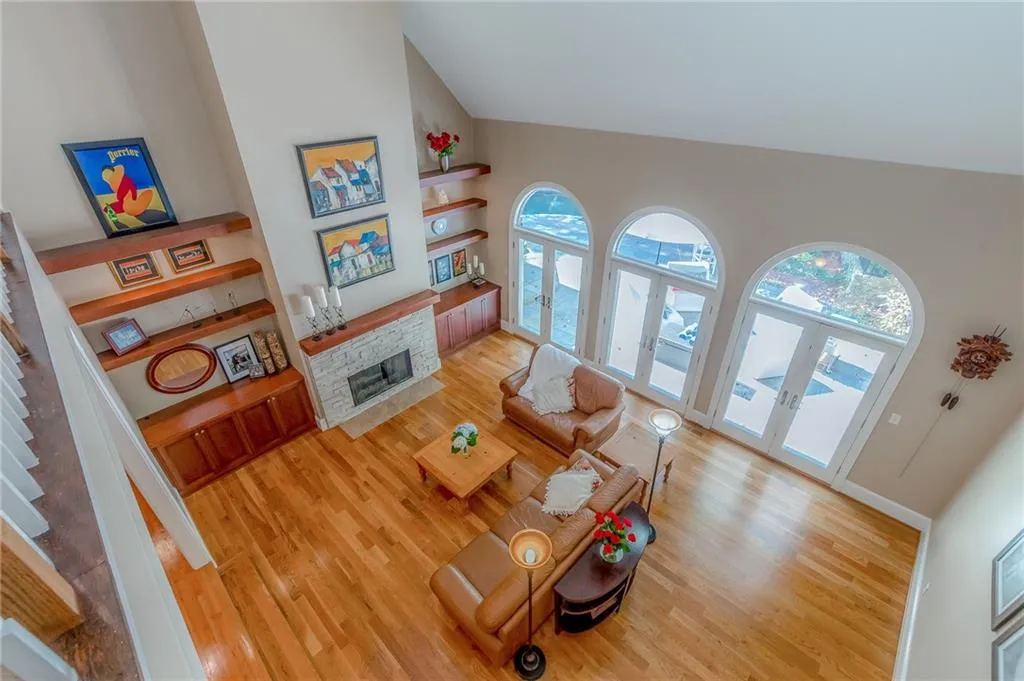 9 Wildwood Valley Ne, Sandy Springs, Georgia 30350, 5 Bedrooms Bedrooms, ,4 BathroomsBathrooms,Residential,Sold,9 Wildwood Valley Ne,6617046