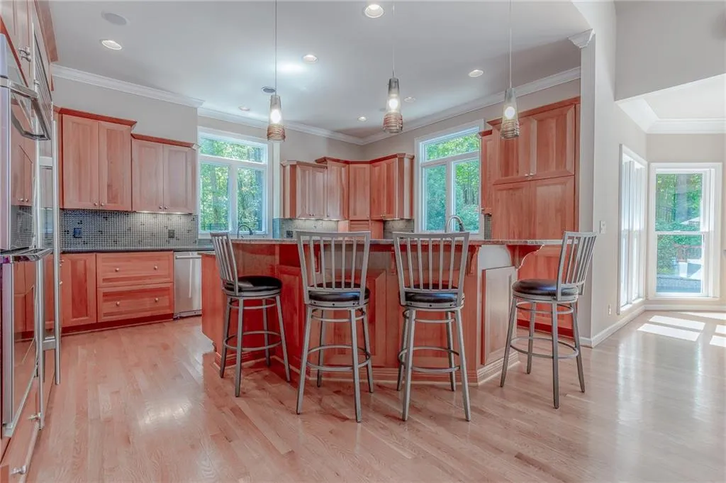 9 Wildwood Valley Ne, Sandy Springs, Georgia 30350, 5 Bedrooms Bedrooms, ,4 BathroomsBathrooms,Residential,Sold,9 Wildwood Valley Ne,6617046