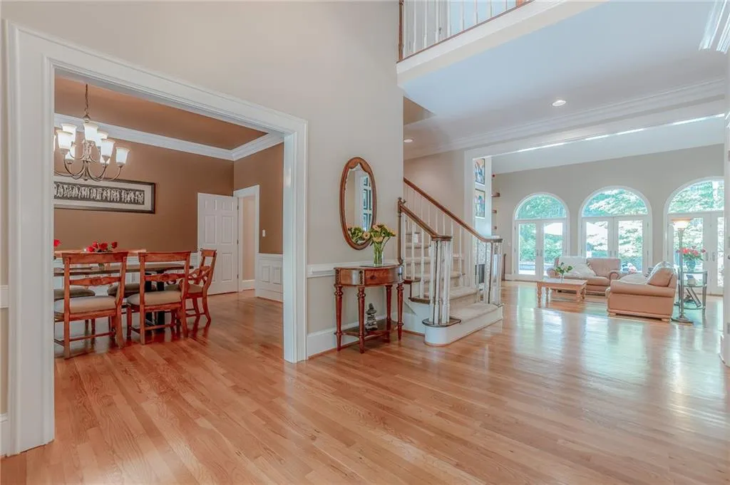 9 Wildwood Valley Ne, Sandy Springs, Georgia 30350, 5 Bedrooms Bedrooms, ,4 BathroomsBathrooms,Residential,Sold,9 Wildwood Valley Ne,6617046