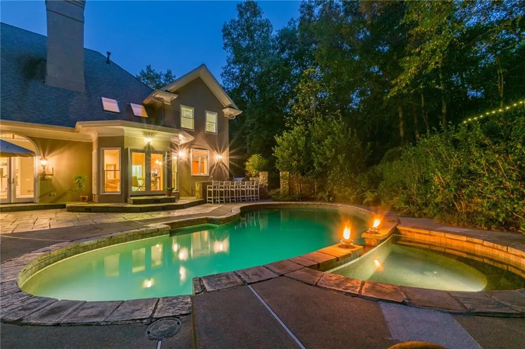 9 Wildwood Valley Ne, Sandy Springs, Georgia 30350, 5 Bedrooms Bedrooms, ,4 BathroomsBathrooms,Residential,Sold,9 Wildwood Valley Ne,6617046