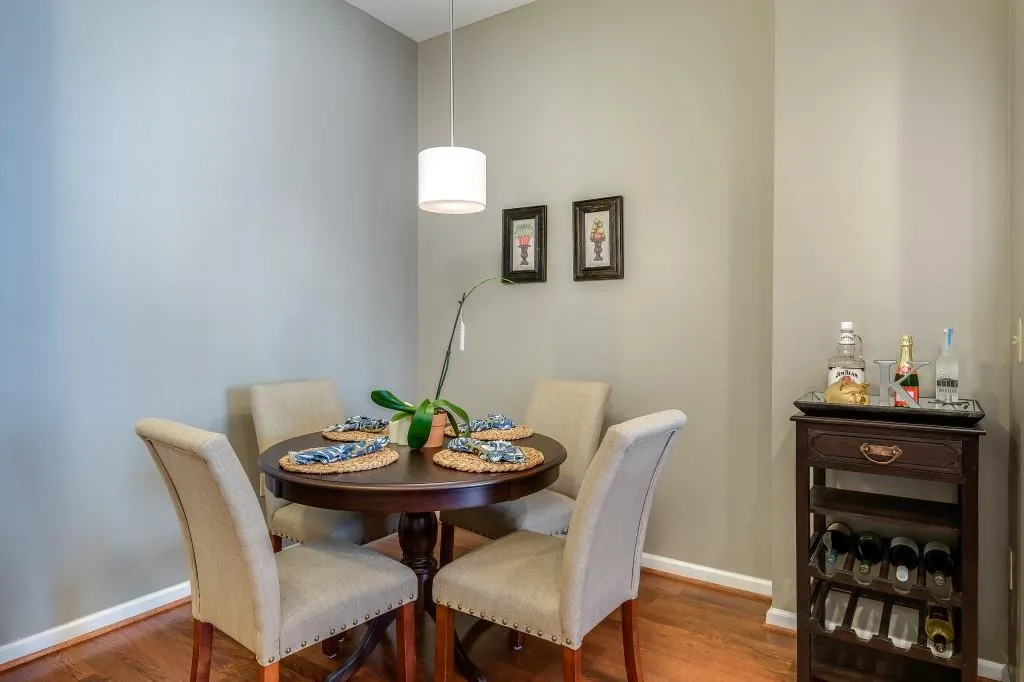 3040 Peachtree Road Nw Unit 1502, Atlanta, Georgia 30305, 1 Bedroom Bedrooms, ,1 BathroomBathrooms,Residential,Sold,3040 Peachtree Road Nw Unit 1502,5711273