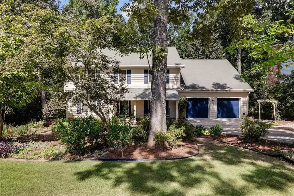 1081 Ragley Hall Road, Brookhaven, Georgia 30319, 4 Bedrooms Bedrooms, ,4 BathroomsBathrooms,Residential,Sold,1081 Ragley Hall Road,6073819