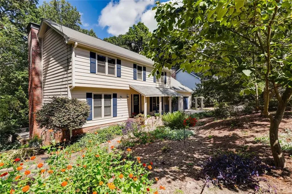 1081 Ragley Hall Road, Brookhaven, Georgia 30319, 4 Bedrooms Bedrooms, ,4 BathroomsBathrooms,Residential,Sold,1081 Ragley Hall Road,6073819