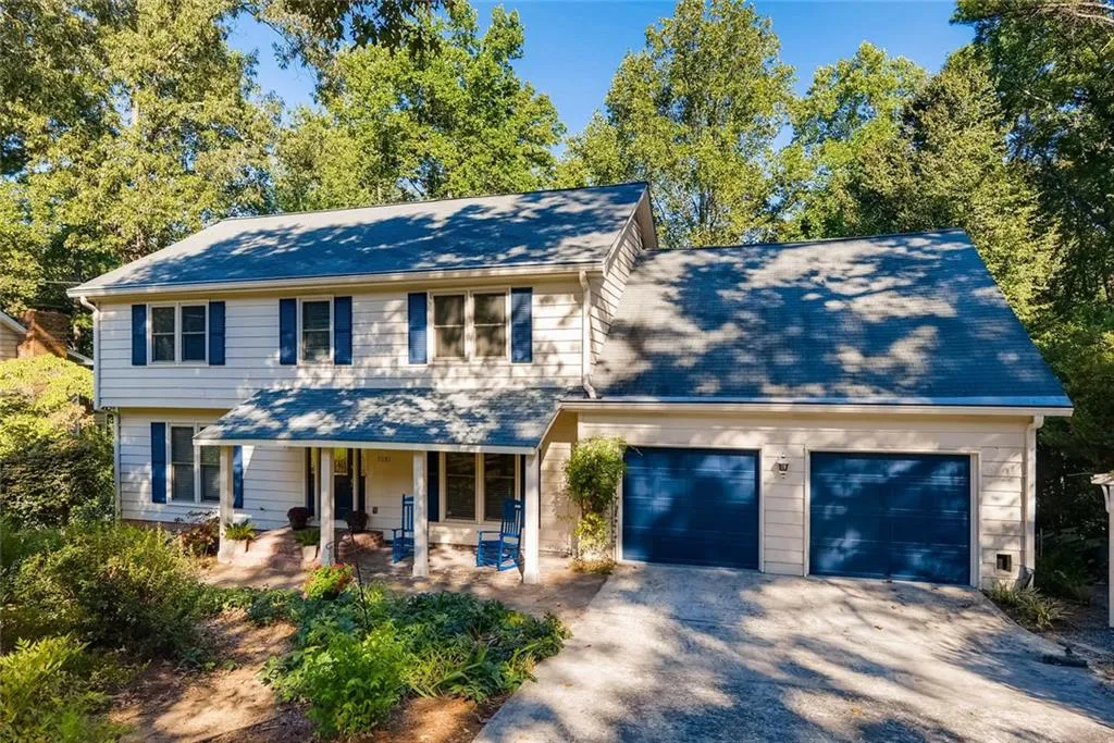 1081 Ragley Hall Road, Brookhaven, Georgia 30319, 4 Bedrooms Bedrooms, ,4 BathroomsBathrooms,Residential,Sold,1081 Ragley Hall Road,6073819