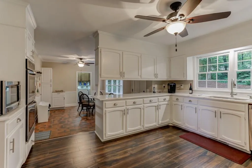 505 Tahoma Drive, Sandy Springs, Georgia 30350, 4 Bedrooms Bedrooms, ,3 BathroomsBathrooms,Residential,Sold,505 Tahoma Drive,6014381
